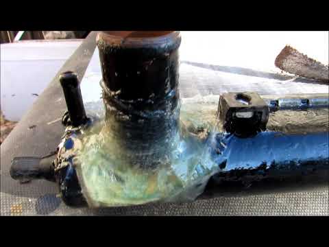 Видео: Случайно сломал радиатор.