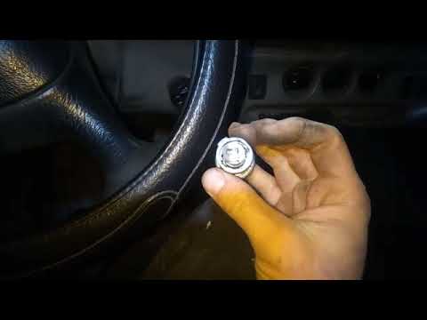 Видео: Аварийный ремонт замка зажигания форд транзит 2,5 дизель.