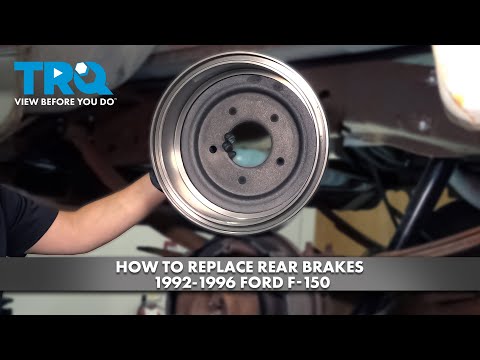 Видео: Как заменить задние тормоза Ford F-150 1992-1996 годов