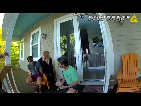Видео: Мужчина отказывается говорить, боясь, что его родители узнают правду