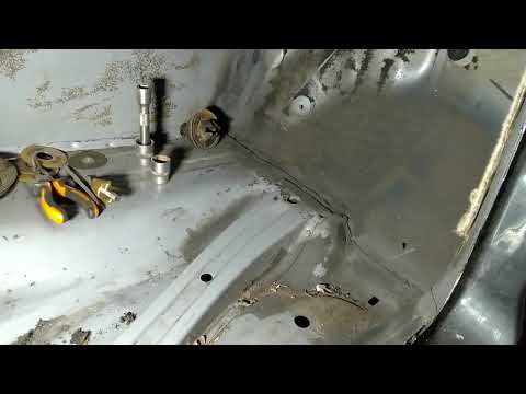 Видео: Переставил элемент дна(полы) кузова Мерседес 124(седан) на наш Мерседес 124(универсал).