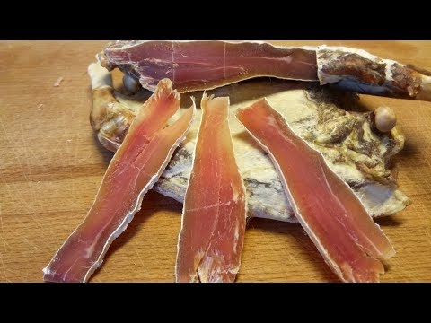 Видео: Вялим кроличьи окорока. Рецепт. Вяленое мясо в домашних условиях