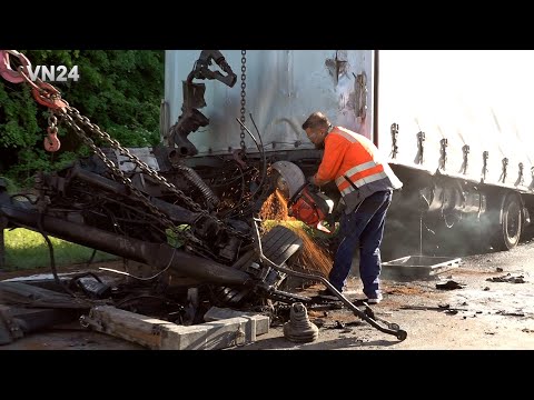Видео: VN24 - Грузовик врезался в бортовой грузовик в конце пробки на A44