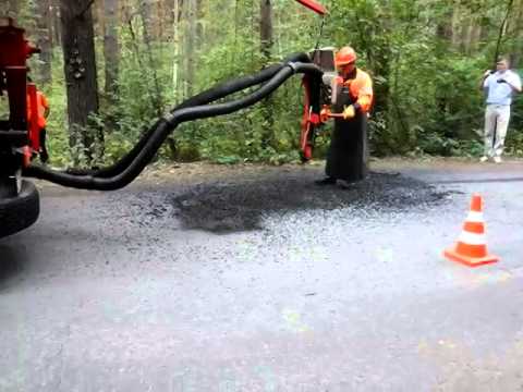 Видео: Установка для ямочного ремонта дорог методом пневмонабрызга(струйно-инъекционный метод)