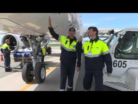Видео: "Пусть меня научат". Авиатехник. Аэропорт