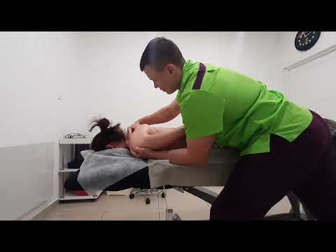 Видео: Массаж спины