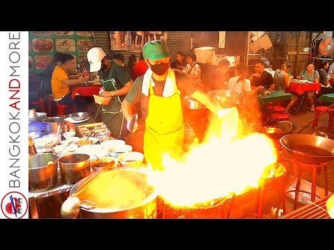 Видео: УЛИЧНАЯ ЕДА в китайском квартале Бангкока | Новый Норм...