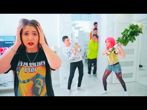 Видео: ТУЧА У ДИЈАНИНОЈ НОВОЈ КУЋИ? 👊 Неочекиване школске авантуре | Диана Схов Collection