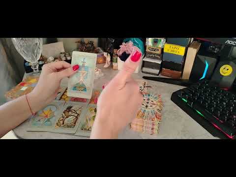 Видео: 🚨Инициация пройдена ✨#subscribe #таро #tarot #путьксебе #любовь #поток #подпишись #путь 
