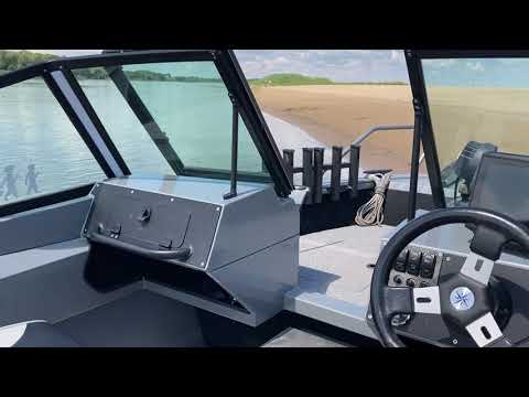 Видео: Завершение доработок лодки волжанка 46 фиш