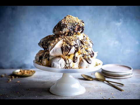 Видео: Швейцарски меренг | Да готвим у дома с Донал Скиън | 24Kitchen Bulgaria