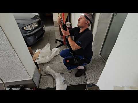 Видео: Toyota Avensis: антикор, подвеска, подкрылки — миссия по спасению легенды #car #2025 #toyota #vlog