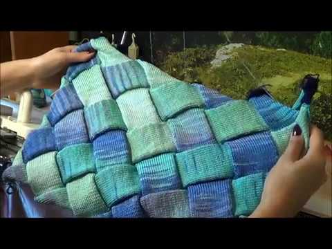 Видео: Энтрелак (Entrelac) на вязальной машине.