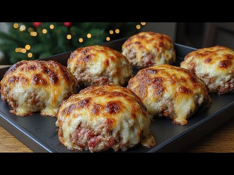 Видео: 🎄🎅🏻 Я готовлю это каждый Новый год и Рождество! Великолепное блюдо из фарша для праздничного стол