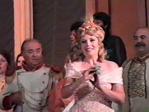 Видео: Страната на усмивките (оперета) 1995