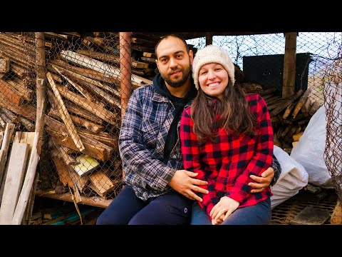 Видео: ДВАМА МЛАДИ НА СЕЛО: Разчистваме двора + подготовка за нови ремонти 👷🛠️ | Живот на село | Boho Soulz