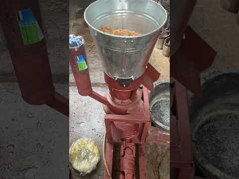 Видео: Як запускати гранулятор на кобікормі