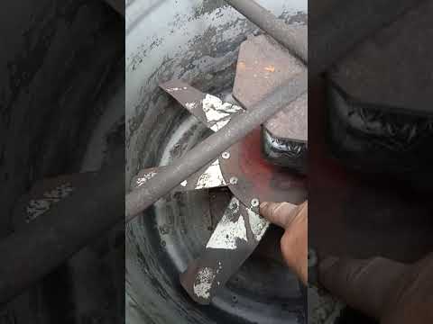 Видео: электрическая сажотруска для угольных печек из 230 болгарки