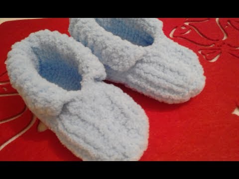 Видео: ТАПОЧКИ- СЛЕДКИ ДЛЯ ДЕТЕЙ СПИЦАМИ. САМЫЕ ПРОСТЫЕ. МАСТЕР КЛАСС.