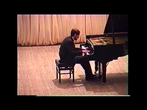 Видео: Ф. Шопен Баллада №4 ор.52  Алексей Комаров F. Chopin Ballade No.4 in F minor, op.52. Alexey Komarov