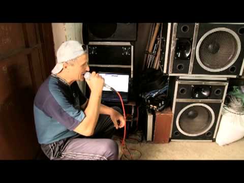 Видео: Сельские мужики выдают (Круто поют)