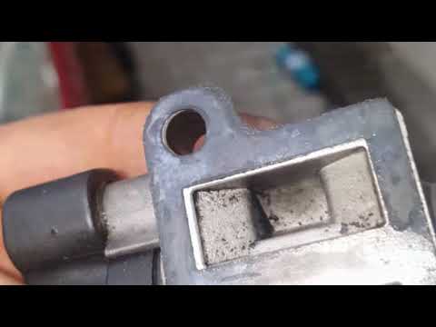 Видео: Чистка регулятора холостого хода hyundai