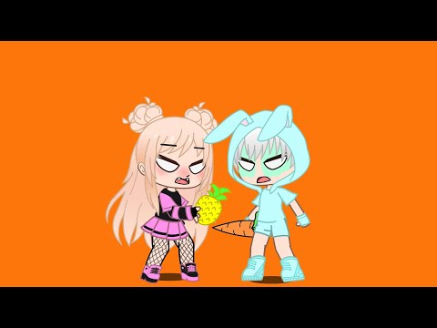 Видео: •Морковь против ананаса 🥕VS🍍Песня •{@chudochai}° &°{ @i_roblox_queen725 }• [Клип гача клуб]•