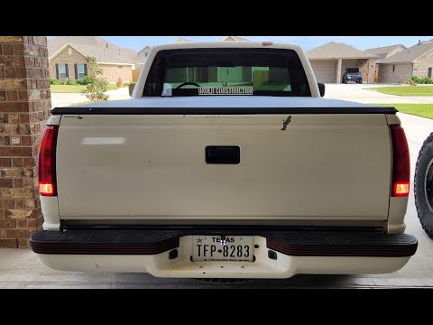 Видео: Ремонтирую фонари заднего хода и устанавливаю камеру заднего вида на мой грузовик OBS 1989 года!