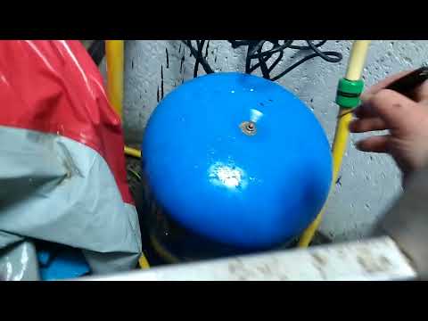 Видео: Если стал нестабильный напор воды в частном доме.