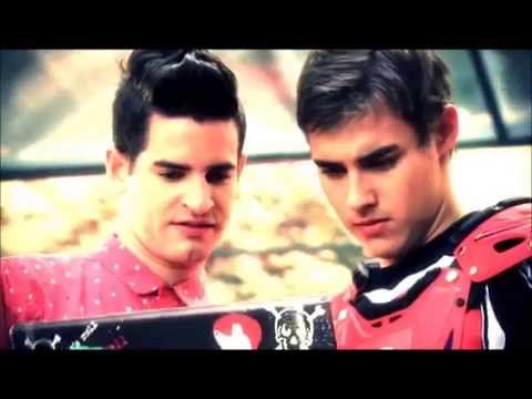 Видео: Violetta - Это песня простая