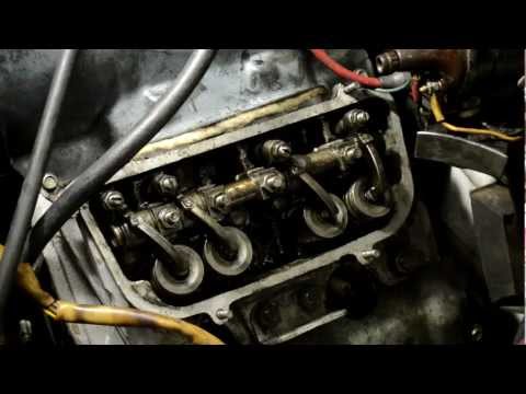 Видео: Как отрегулировать зазор клапанов ЗАЗ МеМЗ-968