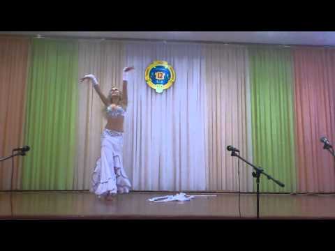 Видео: восточный танец с лентами