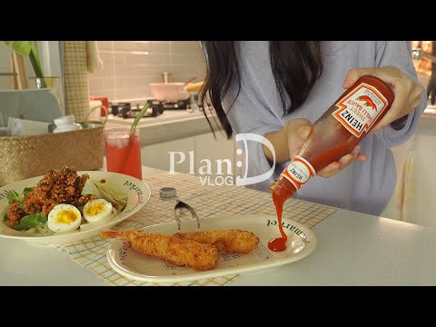 Видео: Организация проживания в одиночестве после переезда. VLOG с жареным удоном и калифорнийским роллом с