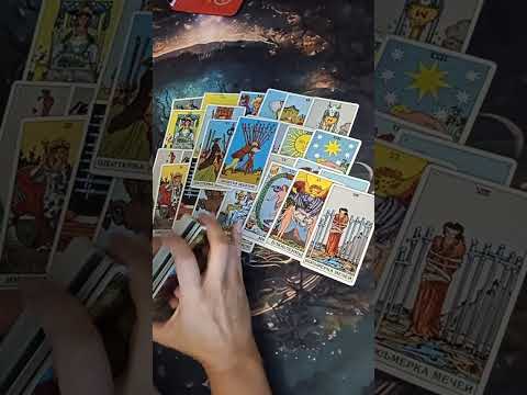 Видео: Что происходит за вашей спиной?⚖️🔮🌀⚓️🌪#таро #shortvideo #tarot 