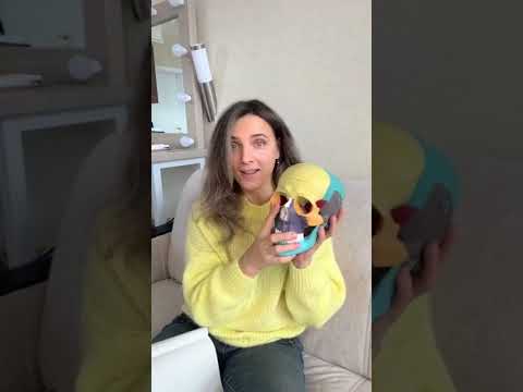 Видео: Убираем носогубку. Работа с костями черепа