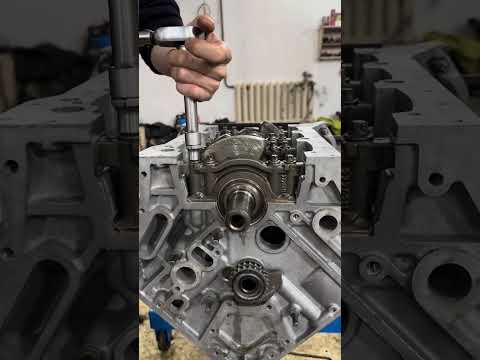 Видео: Mercedes Benz m272 3.5 сборка двигателя 1часть