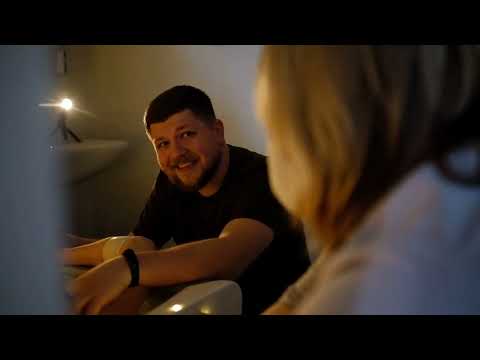 Видео: Вика + Антон = Ваня