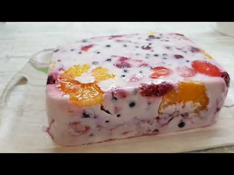 Видео: Холодный десерт  с фруктами и згущеним молоком ! Кулинарный Шедевр