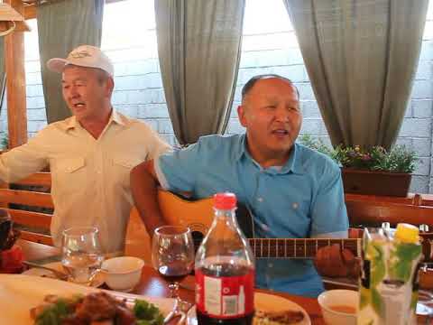 Видео: Бесмойнақ ауылының Ә. Жангельдин орта мектебінің 1983 жылғы  түлектерінің кездесу кеші 26.08.17ж.