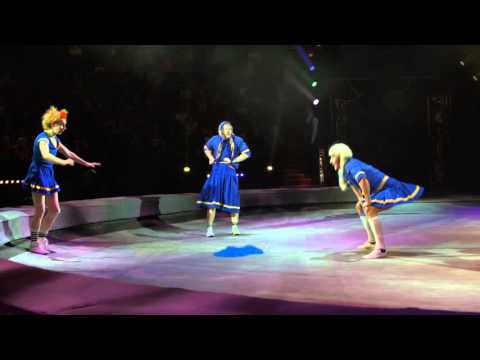 Видео: ИДОЛ 2015 КЛОУНСКОЕ ТРИО "БЕЗ НОСКОВ" CLOWN'S TRIO "WITHOUT SOCKS" 4