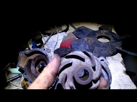 Видео: ремонтирую  помпу на 402  двигателе  В  первый  раз  ,могут быть ошибки