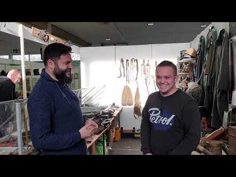 Видео: Снаряжение солдата вермахта продается в Германии на блошином рынке. Шок! Ты не поверишь