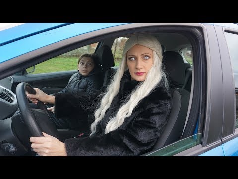 Видео: Ужасная няня меня похитила?! 3 серия Nepeta Страшилки