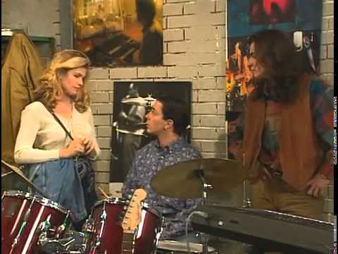 Видео: Элен и ребята 114 серия