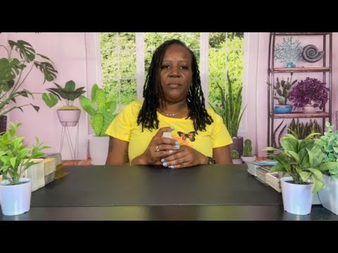 Видео: ✨Этот человек борется без тебя, играет в глупые игры, выигрывает глупые призы.