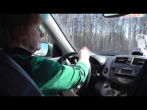Видео: Как рулить в автомобиле начинающим.Автоинструктор советует.