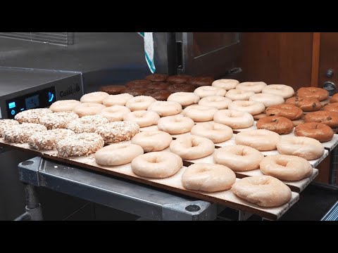 Видео: Продажа 800 бубликов в день! Слияние подлинных нью-йоркских и японских бубликов.