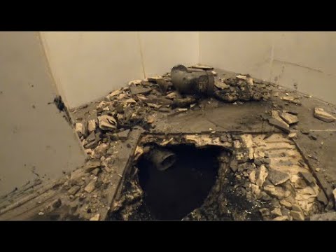 Видео: Kempinger 465. Как сантехник с молотком в руке вскрывает сырое место.