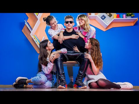 Видео: БОГАТЫЙ СТАРШЕКЛАССНИК - МЕЧТА ВСЕХ ДЕВОЧЕК!!!