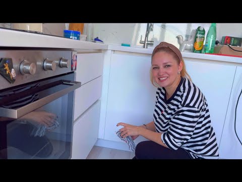 Видео: ВЛОГ Уборка в новом доме ! ПОКАЗЫВАЮ как сшила ЮБКУ ! Алиса еще на больничном 🤕